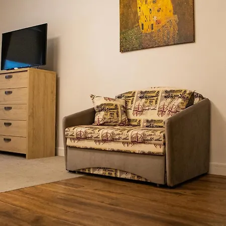 Doma Laukums In The Heart Of 1 *